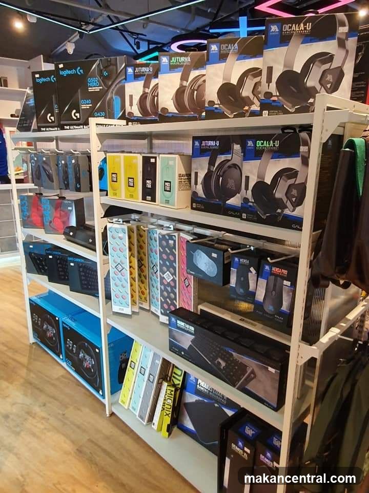 Electronics Store Display