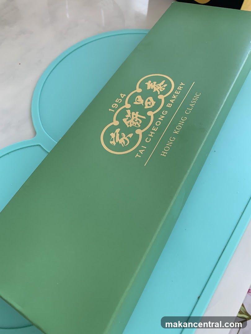 Tai Cheong Bakery Box