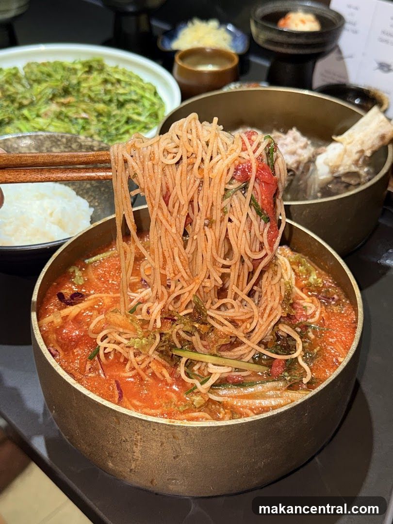 Noodles with Broth and Side Dishes