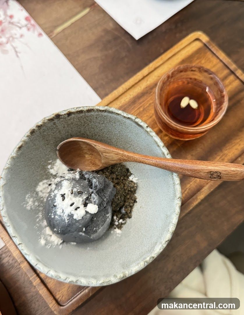 Dessert with Tea