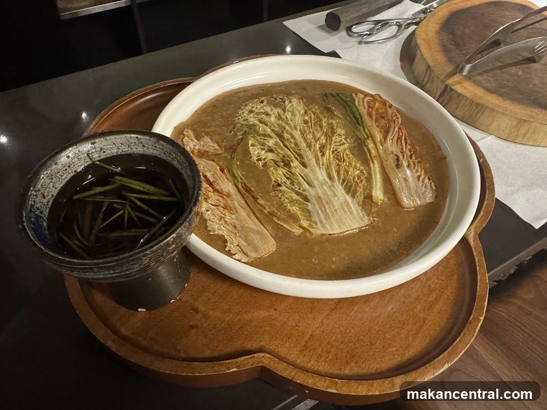 Braised Napa Cabbage with Broth