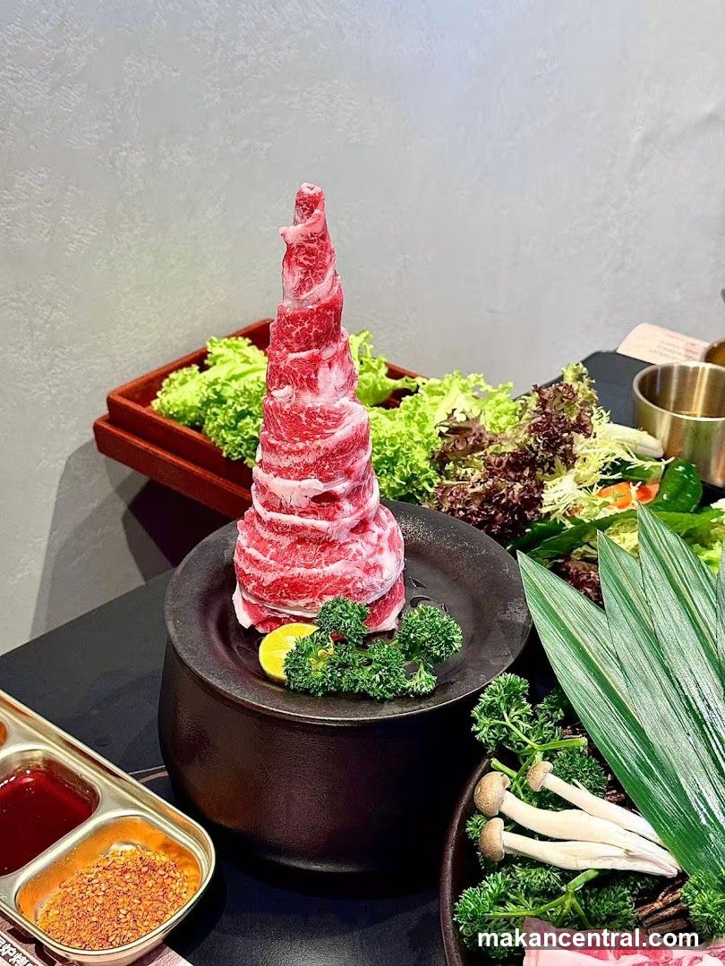 Marbled Beef Tower with Vegetables