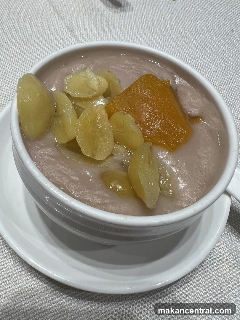 Taro dessert with fruit