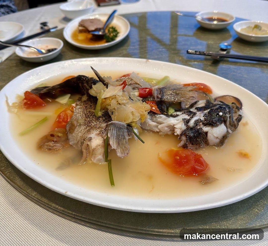 Steamed Fish with Tomatoes and Vegetables