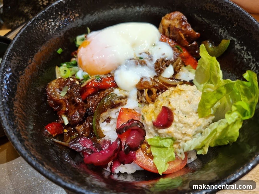 Donburi with Egg and Meat