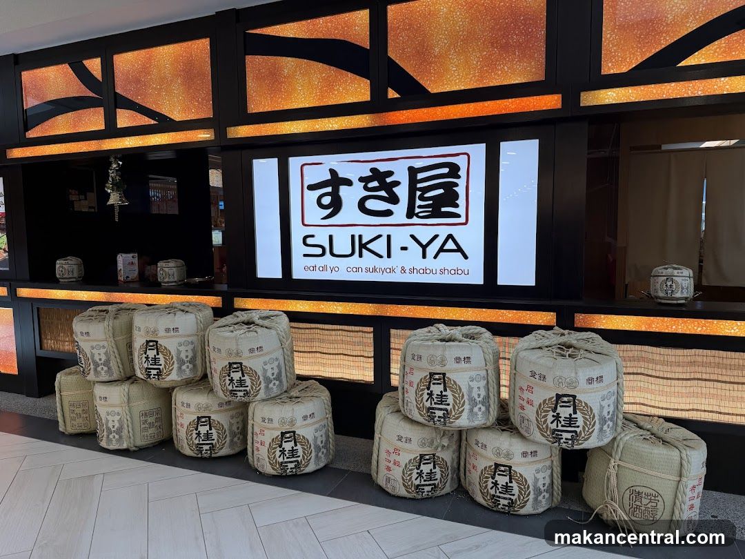 Suki-Ya Restaurant Decor