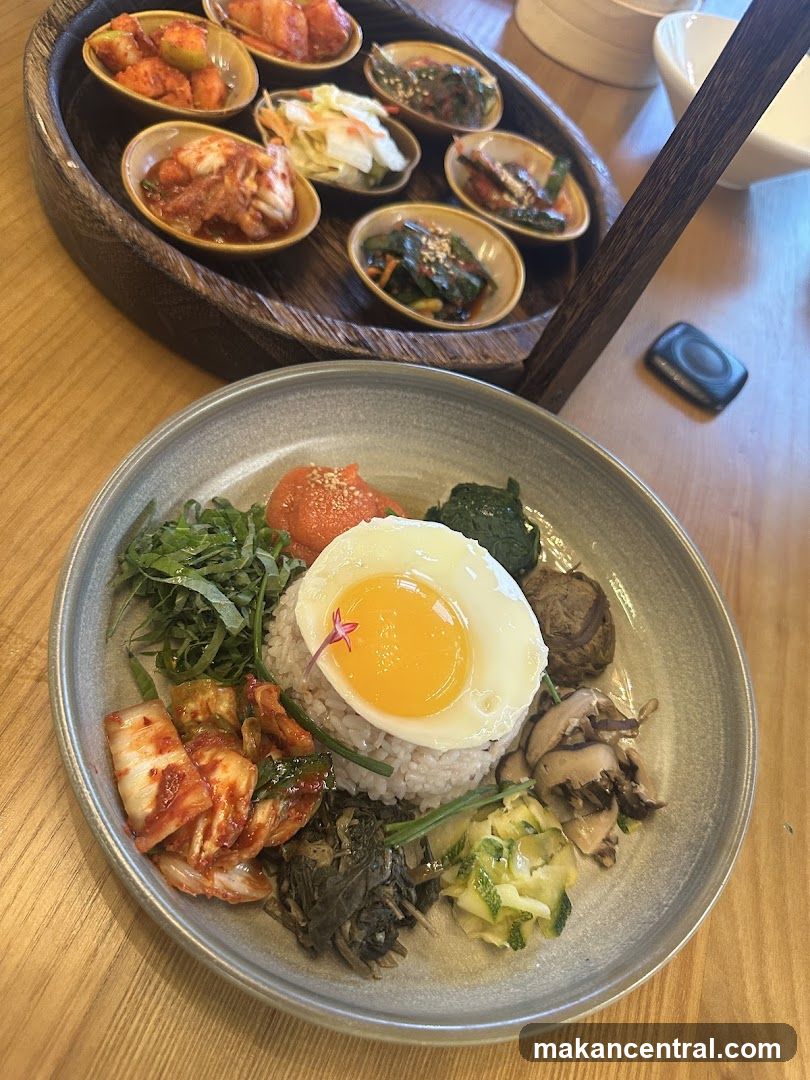 Bibimbap with Side Dishes