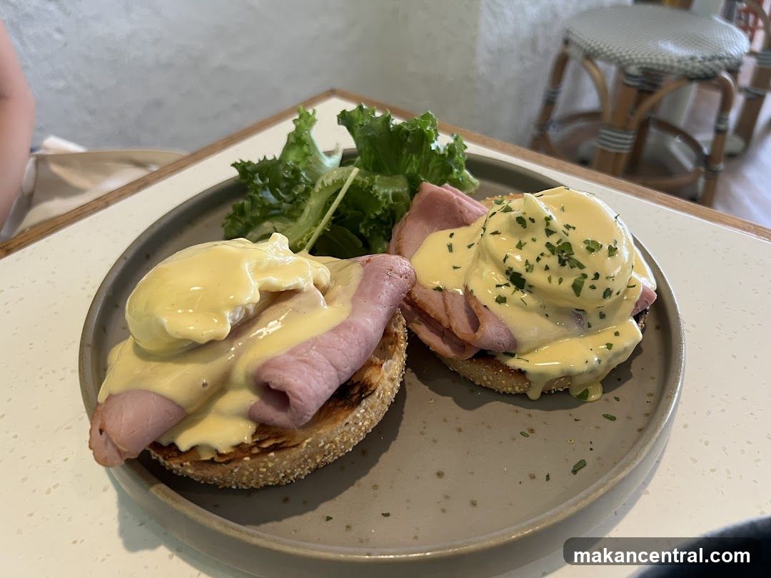 Eggs Benedict with Ham