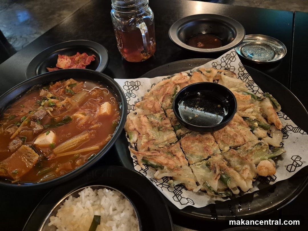 Korean Food Platter