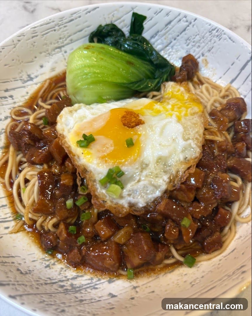 Noodles with Pork and Egg