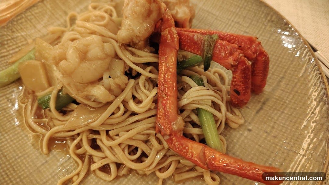 Noodles with Seafood