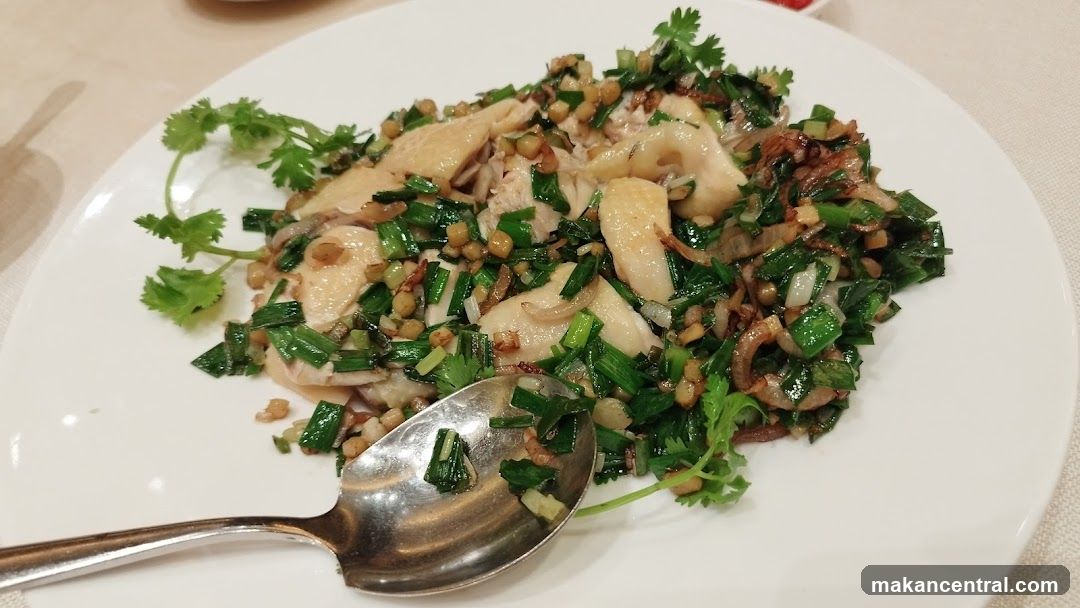 Chicken with Scallions and Crispy Shallots