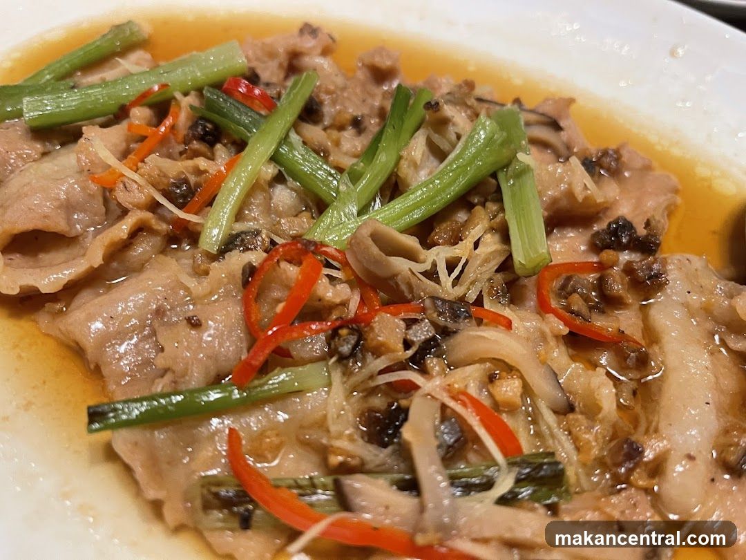 Stir-fried Sliced Pork with Black Bean Sauce