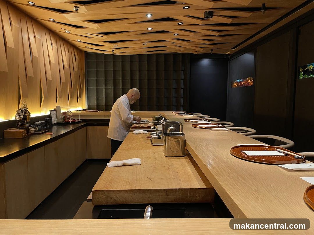 YOSHI Restaurant