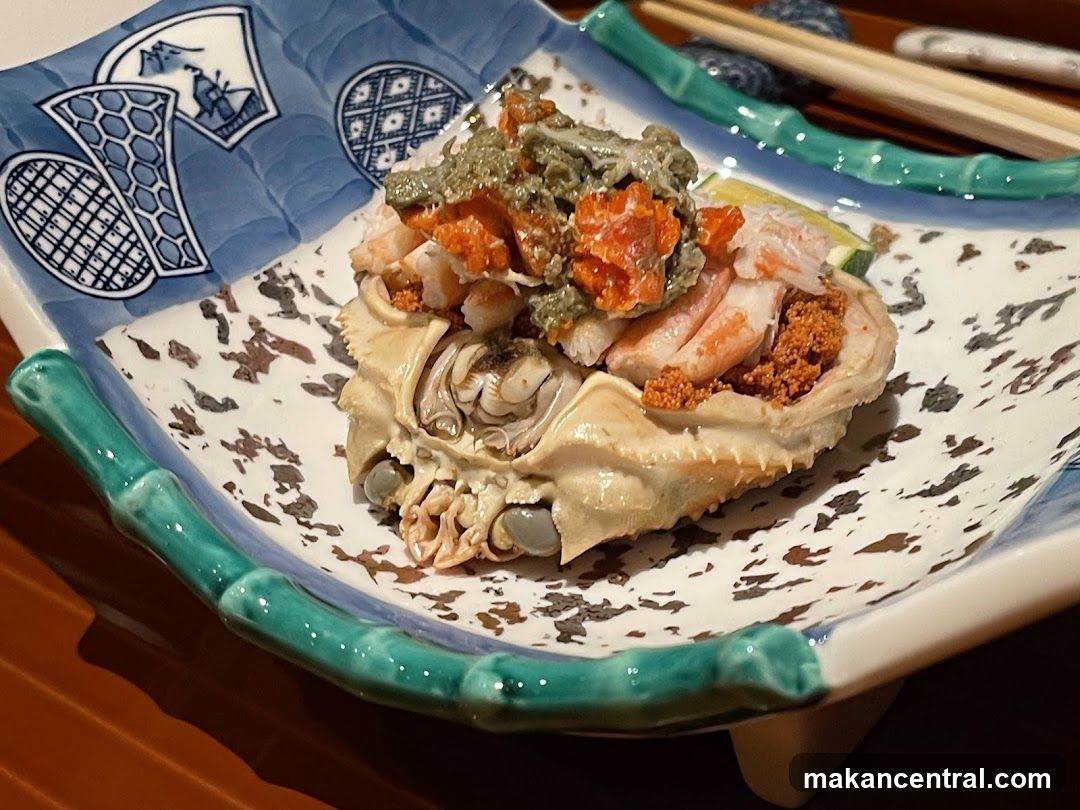 Crab dish with roe and seafood