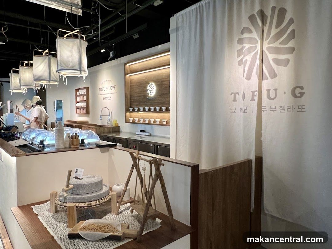 Tofu & Love Store Interior