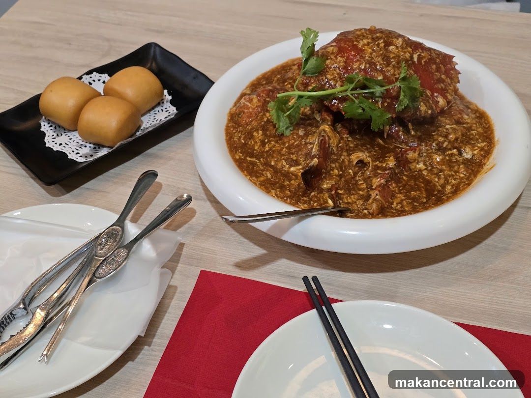 Chili Crab with Mantou