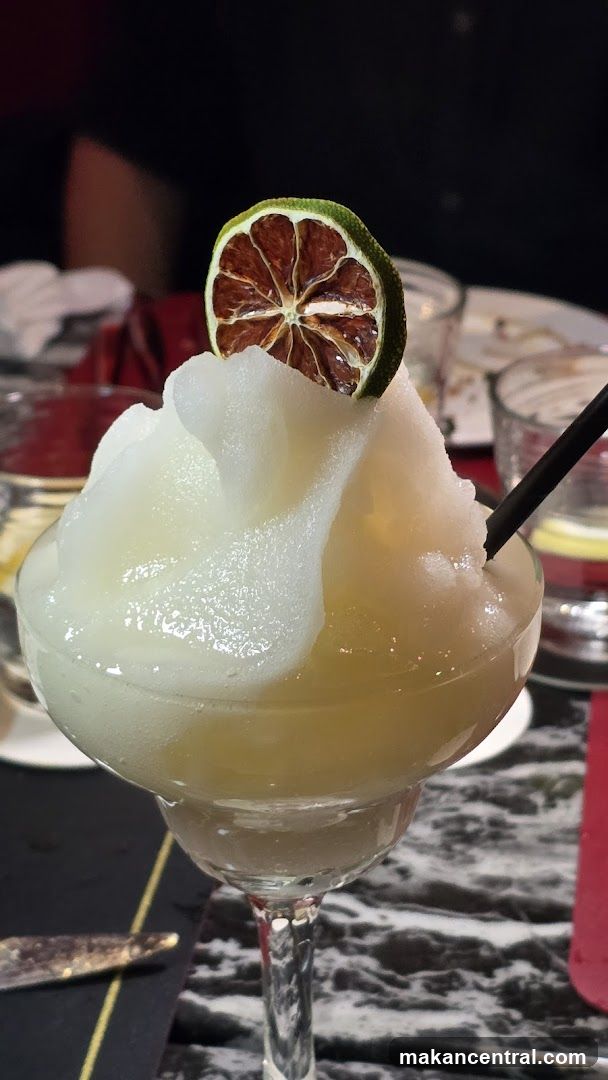Frozen Margarita with Lime Garnish