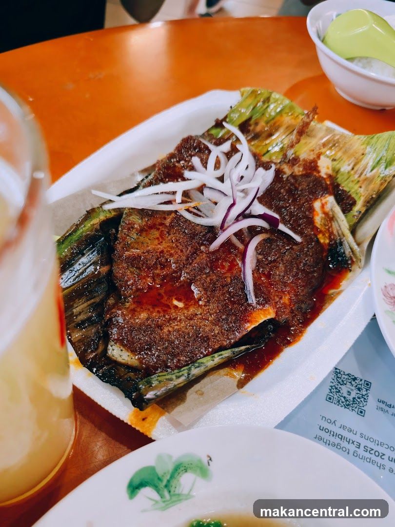 Grilled Fish with Sauce and Onions