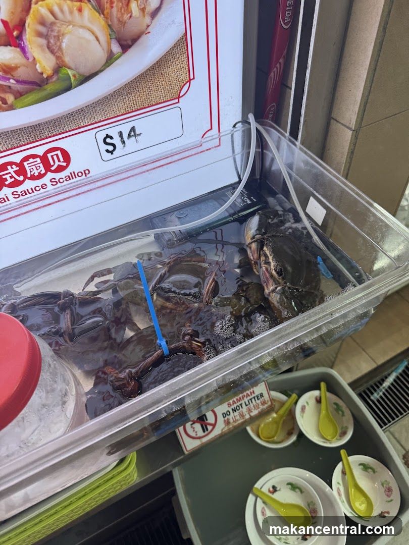 Live Crabs and Scallop Dish