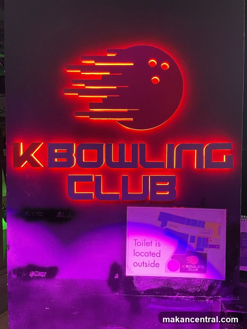 K Bowling Club Sign
