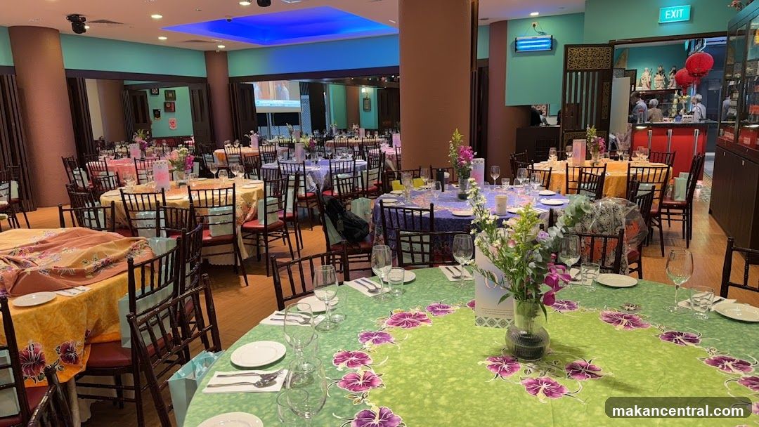 Restaurant Dining Room Setup