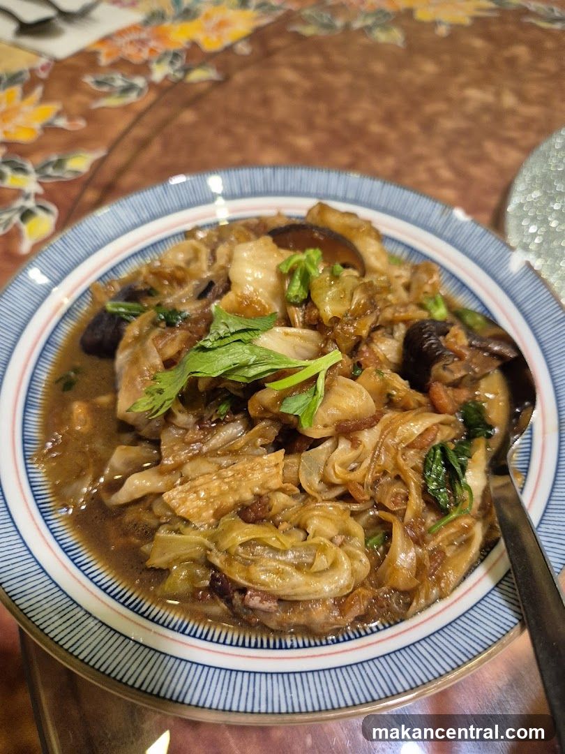 Braised Cabbage and Mushrooms
