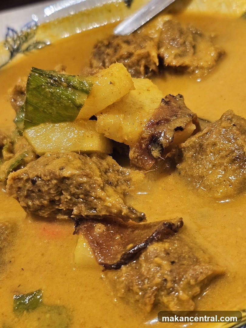 Curry dish with meat and vegetables