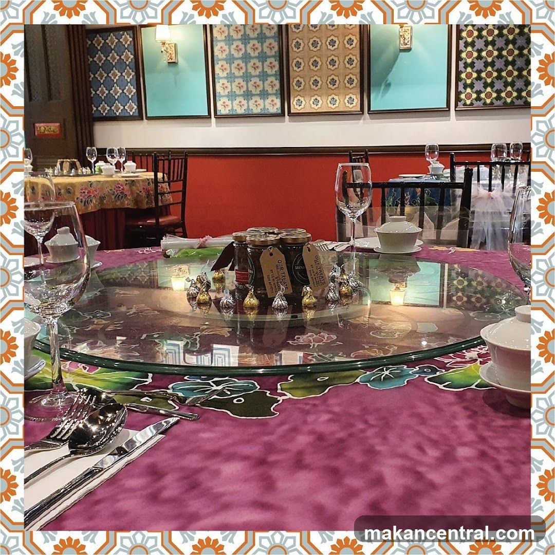 Restaurant Table Setting