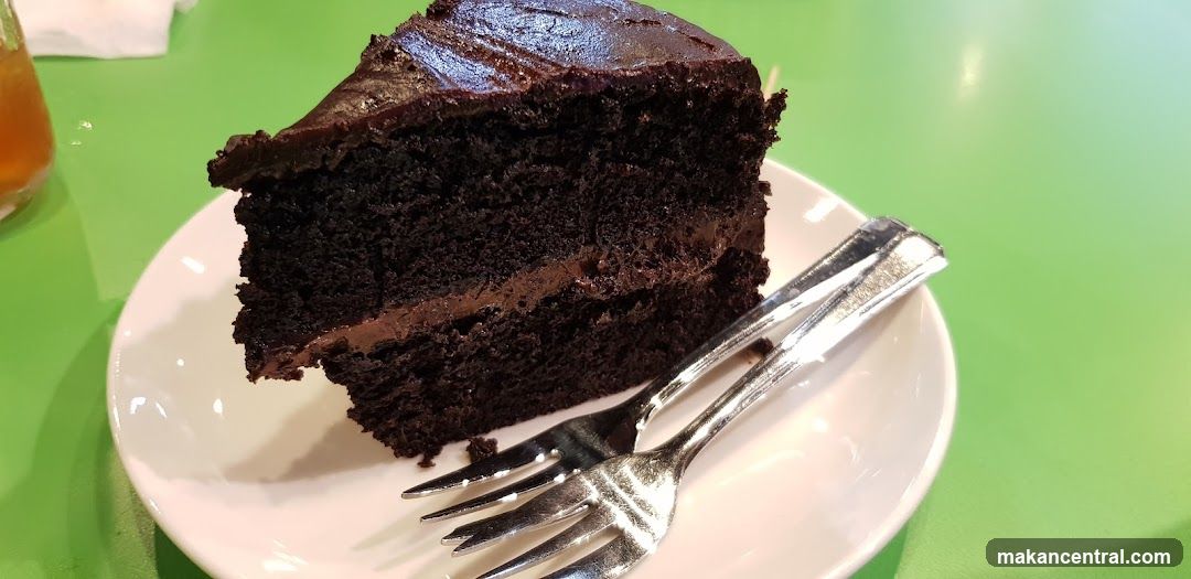 Chocolate Cake Slice