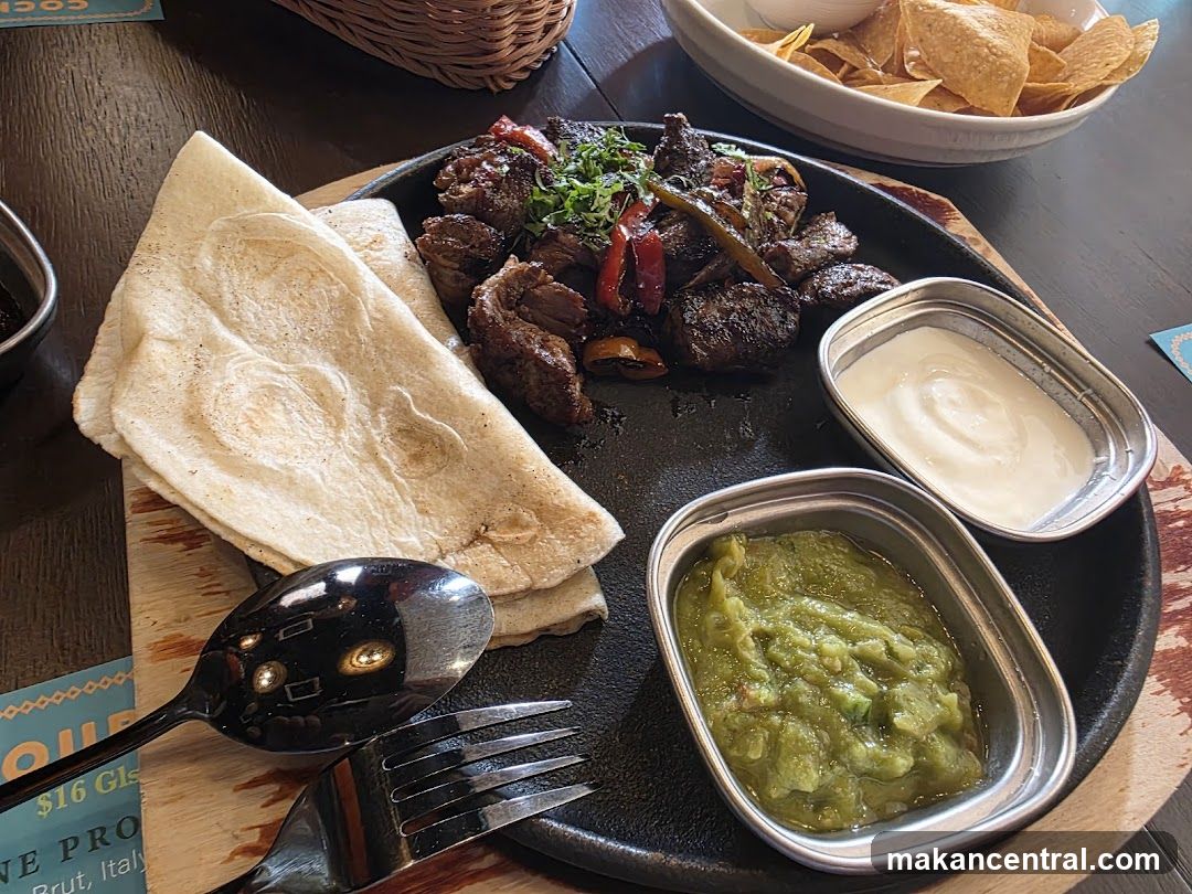 Fajita Platter with Sides