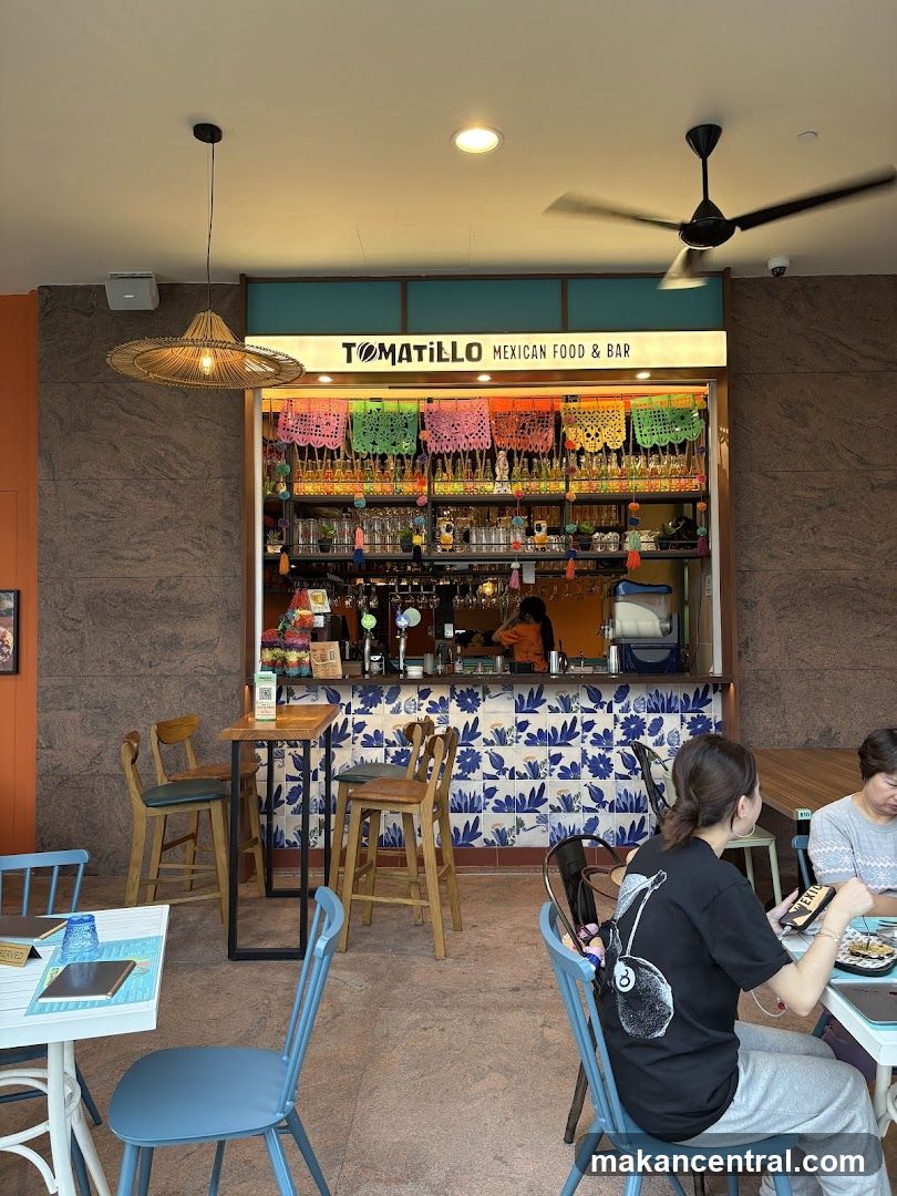 Tomatillo Mexican Food & Bar Interior
