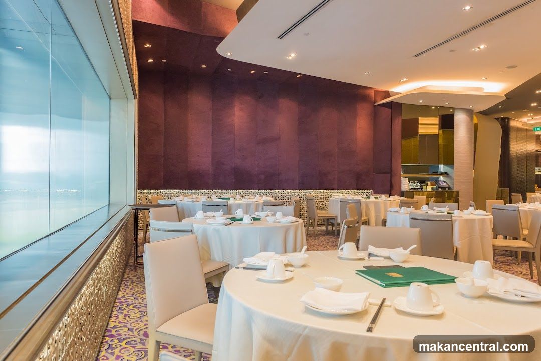 Elegant Restaurant Dining Room