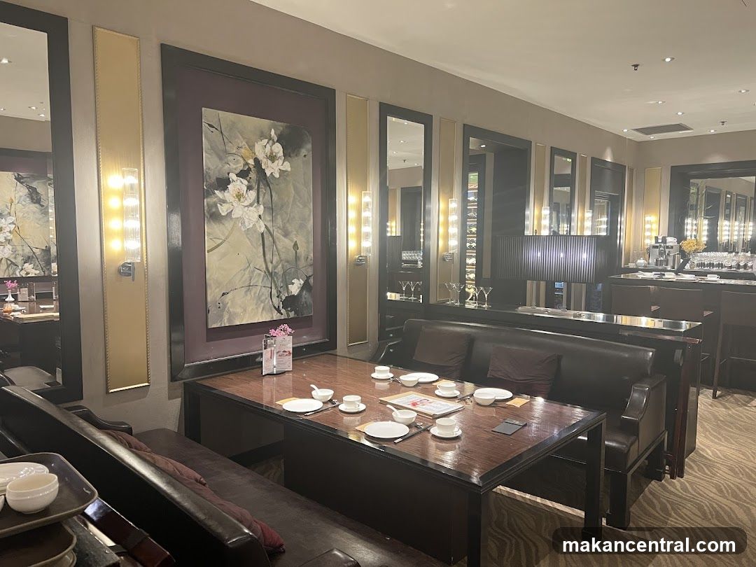 Restaurant Dining Area