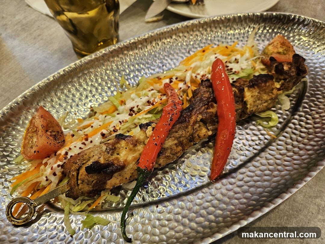 Grilled Meat Skewer with Vegetables