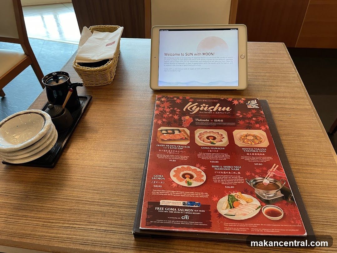 Restaurant Table Setup