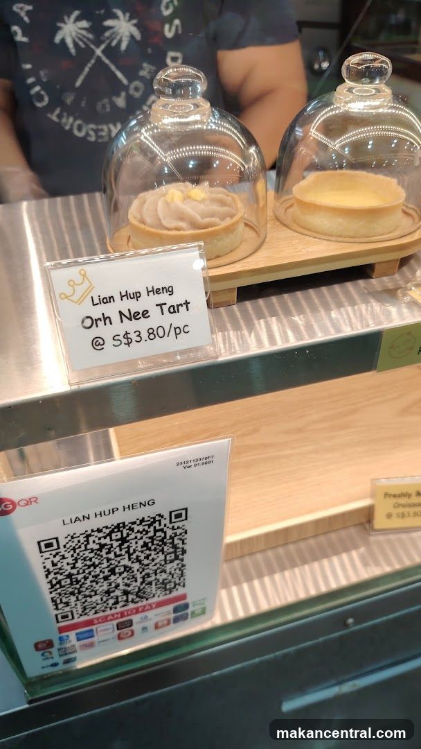 Lian Hup Heng Orh Nee Tart Display