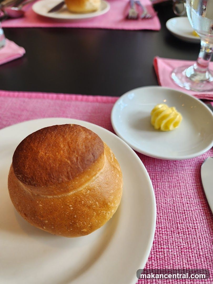 Restaurant Table Setting
