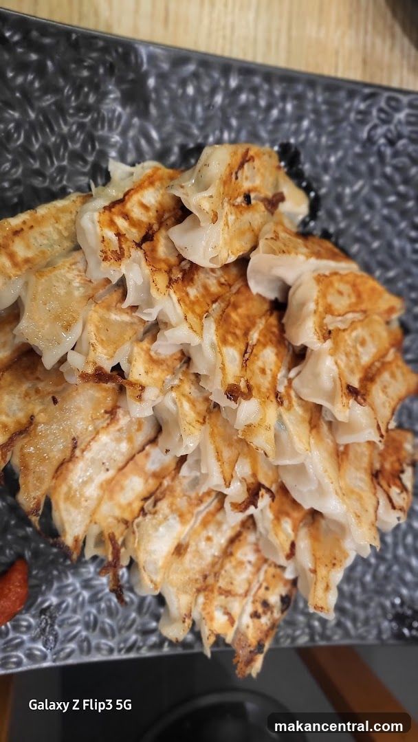 Pan-fried dumplings