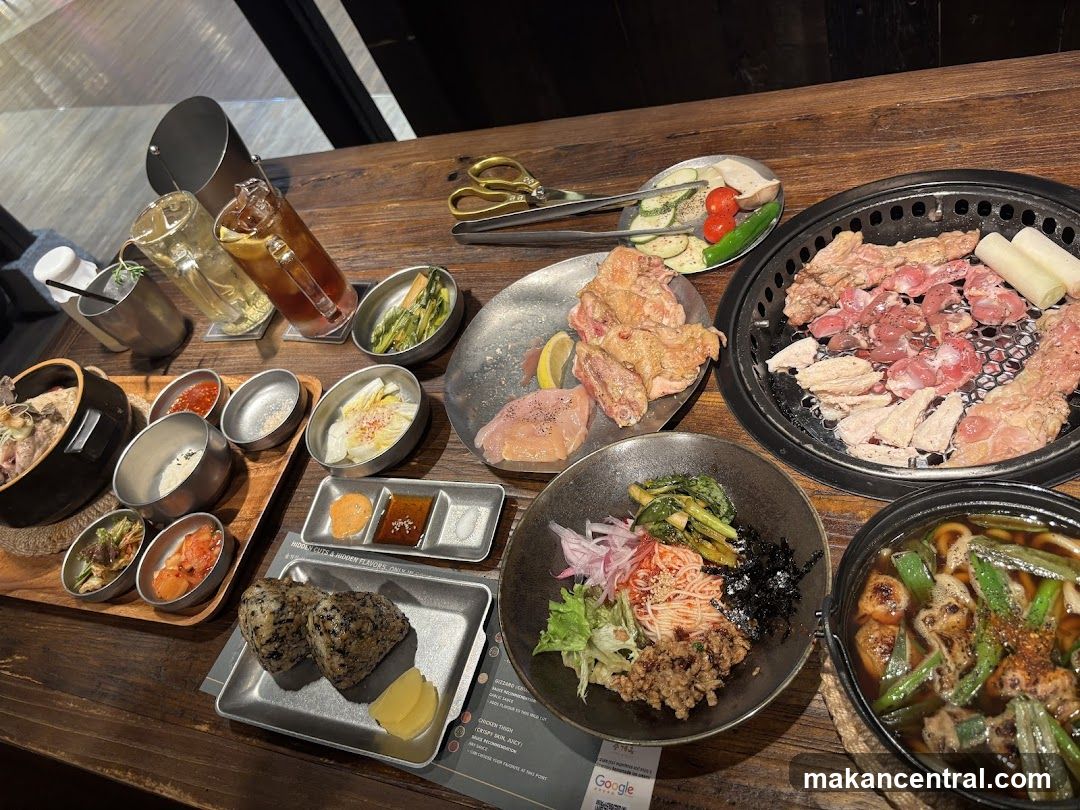 Restaurant Interior Table Setting