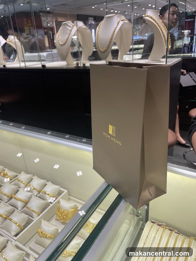 Poh Heng Jewelry Store Interior