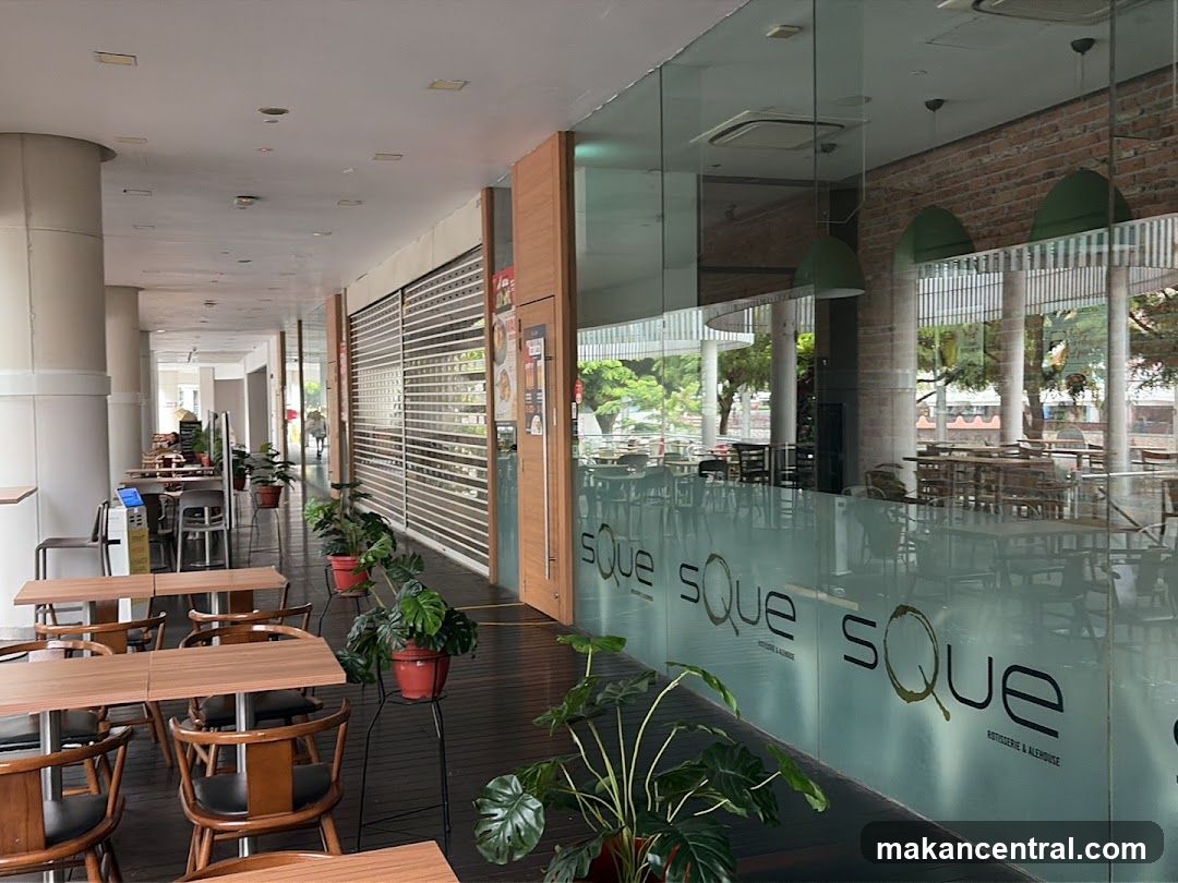 SQUE Rotisserie & Alehouse