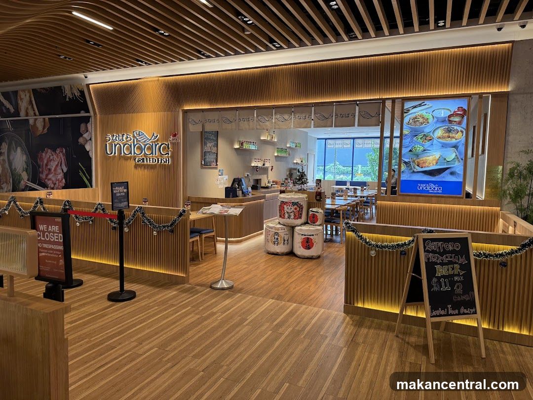 Undabara Gilded Fish Restaurant Interior