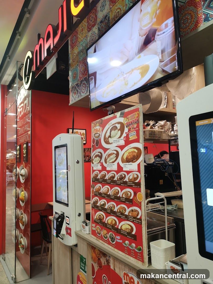 C Maji Shop Interior