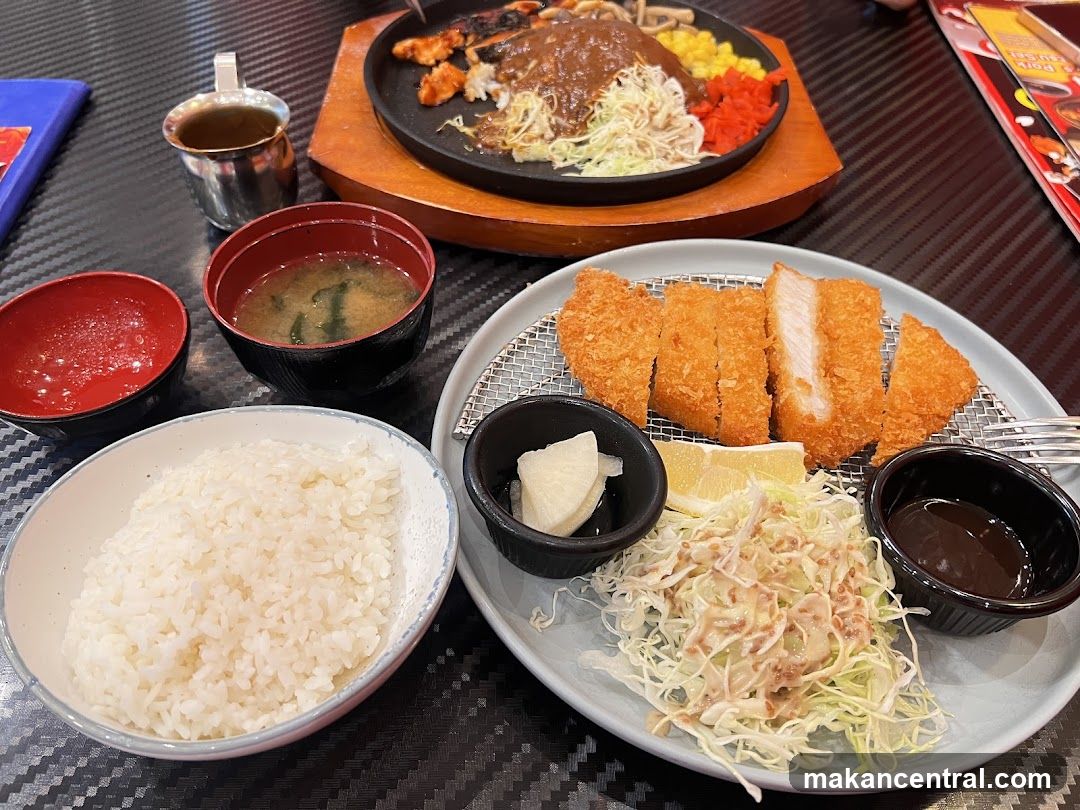 Restaurant Interior Meal Setup
