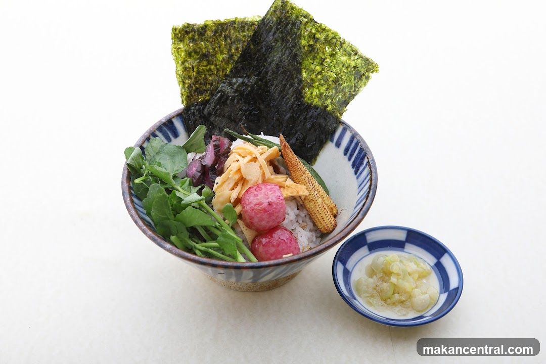 Bowl of Japanese-style rice bowl with toppings