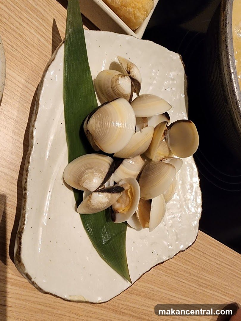Clams on ceramic plate