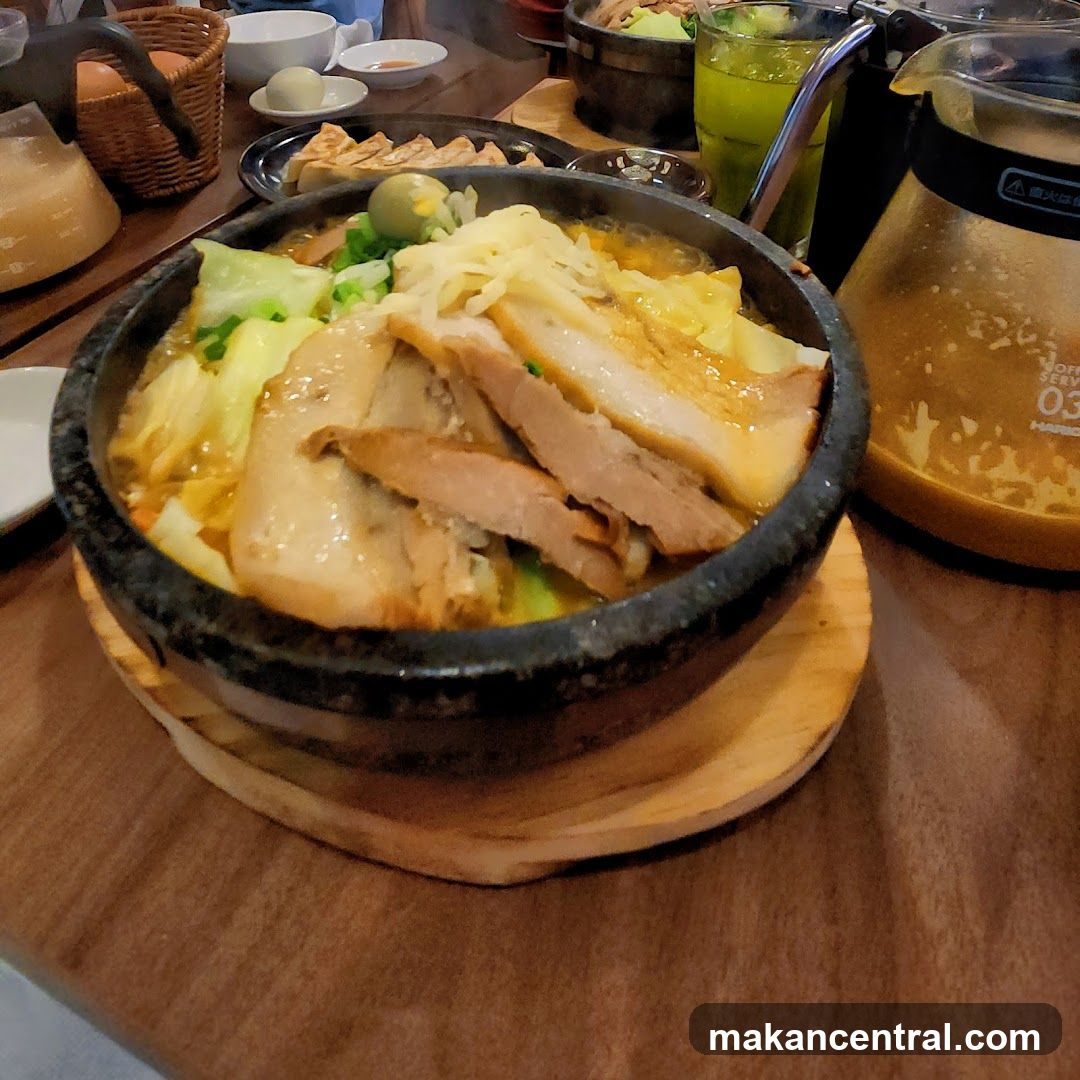 Restaurant Interior Food Scene