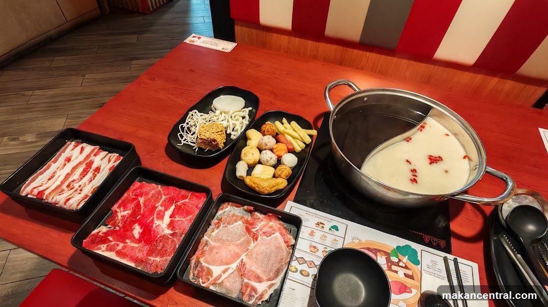 Hot Pot Dining Setup