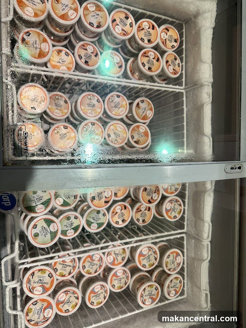 Frozen dessert display